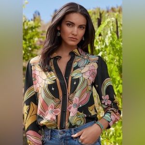 XS Luz Piped Blouse Johnny Was